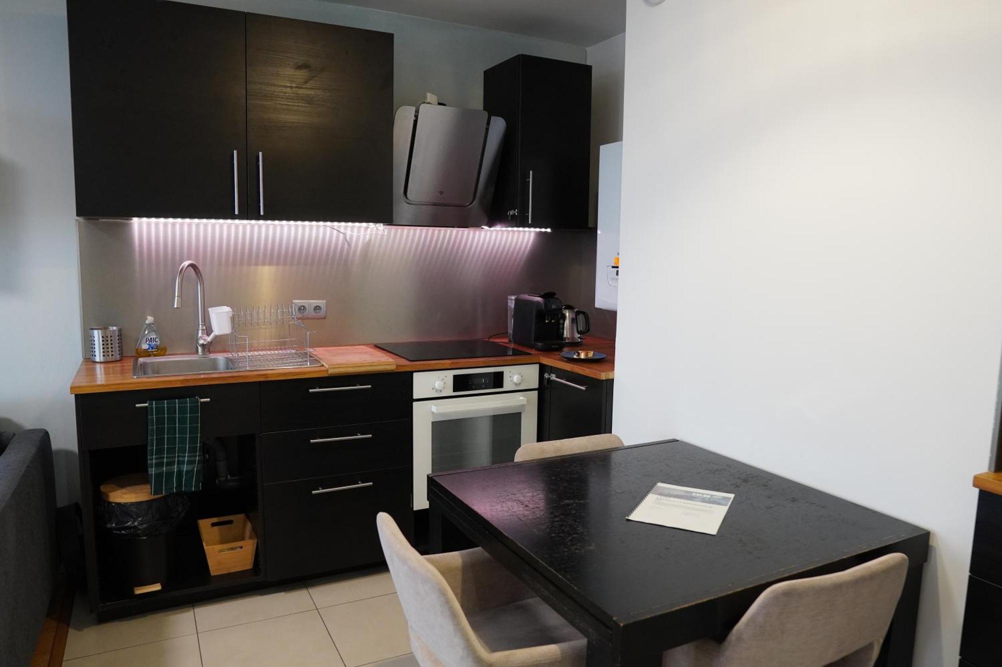 Au Pre Apartment *